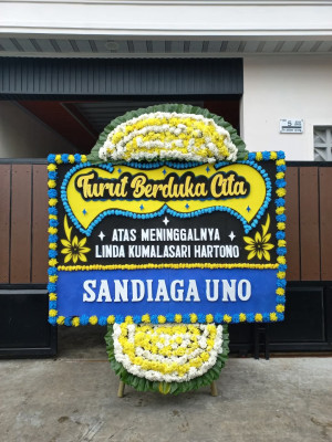 Papan Bunga Duka di Waropko
